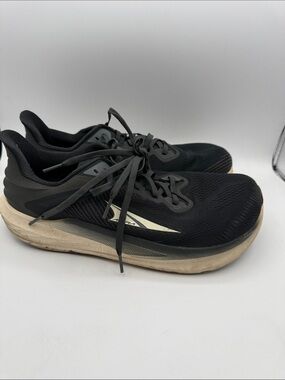 Altra Torin 8 Men's 10.5 Black Running Shoes with Beige Midsole S13